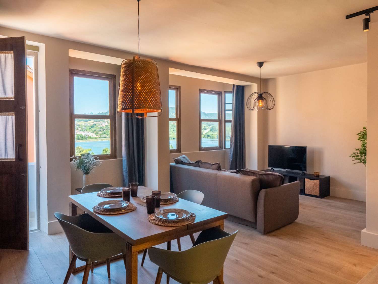 Apartamento en venta en Pontedeume, A Coruña.