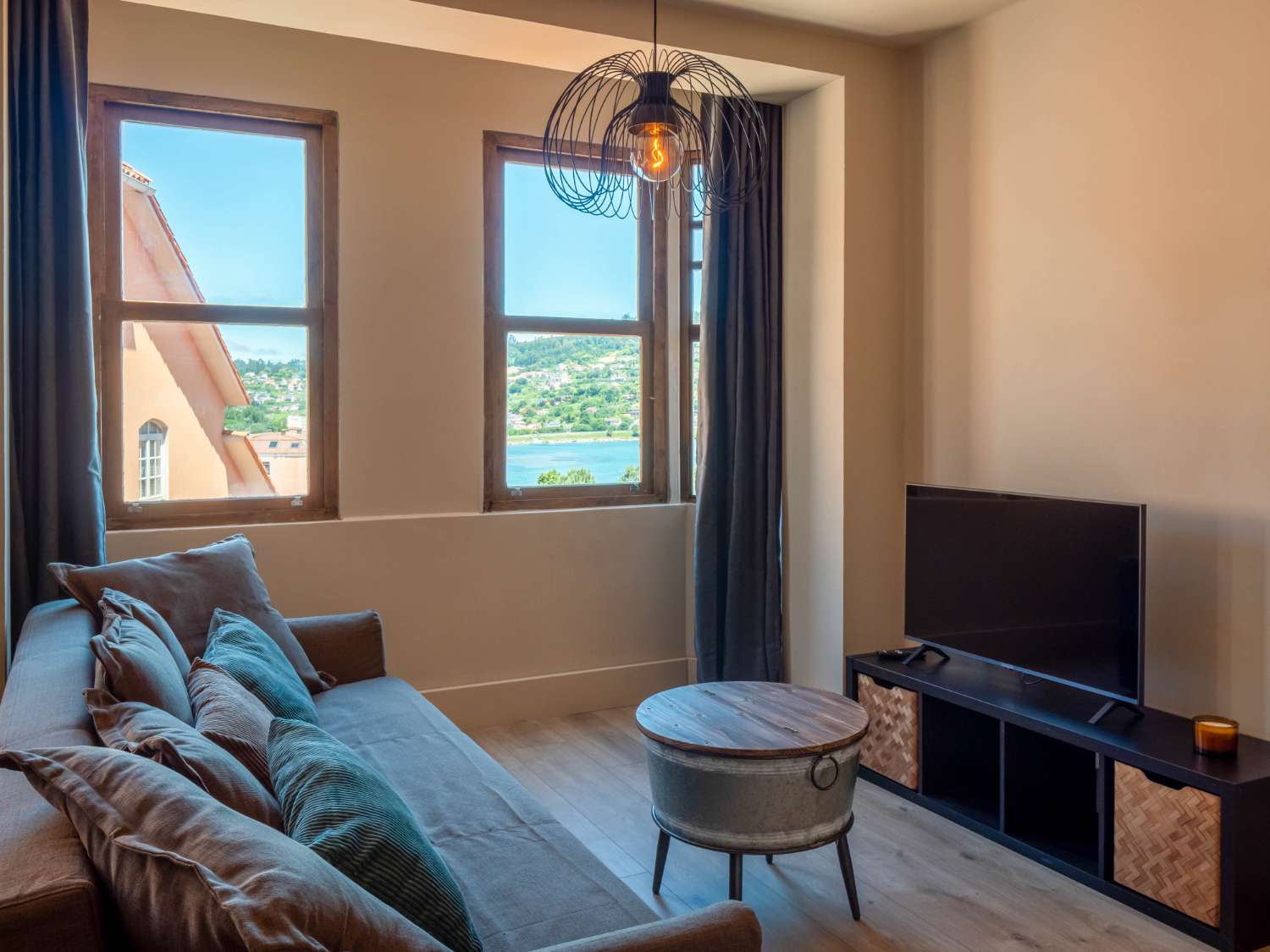 Apartamento en venta en Pontedeume, A Coruña.