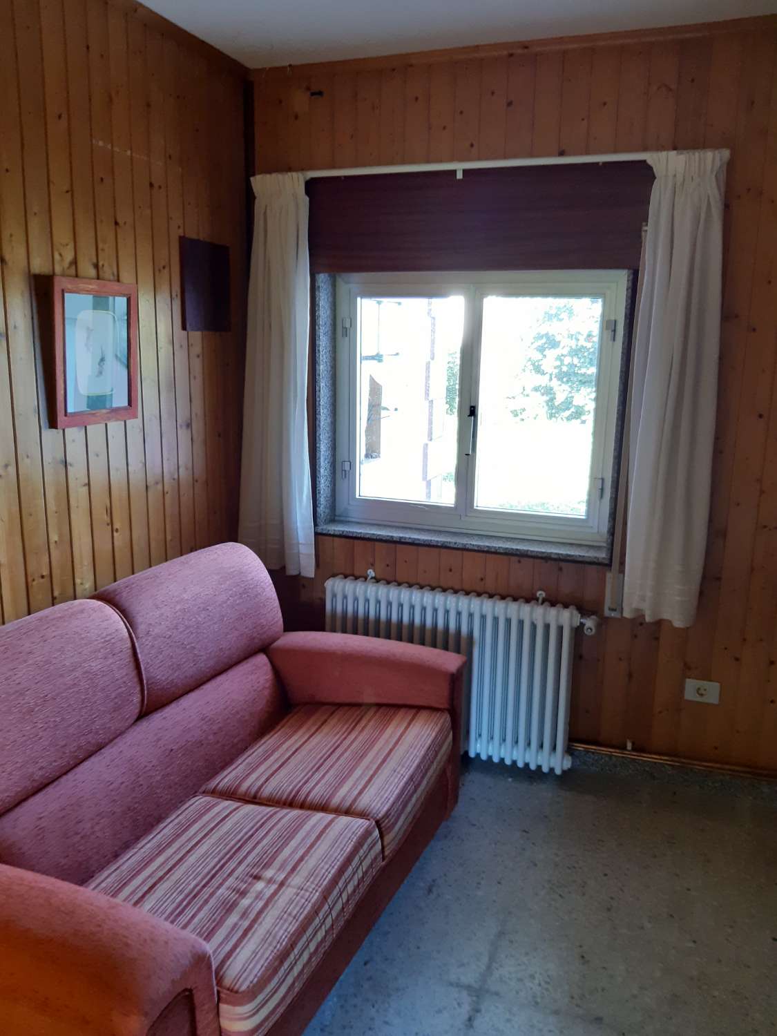 En venta gran casa y finca en A Capela.