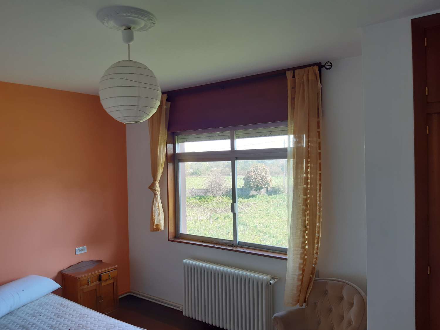En venta gran casa y finca en A Capela.