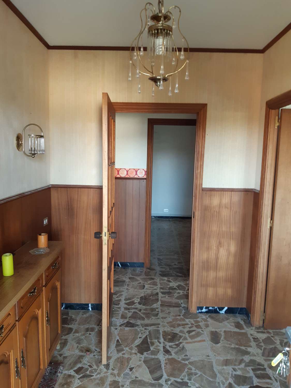 En venta gran casa y finca en A Capela.
