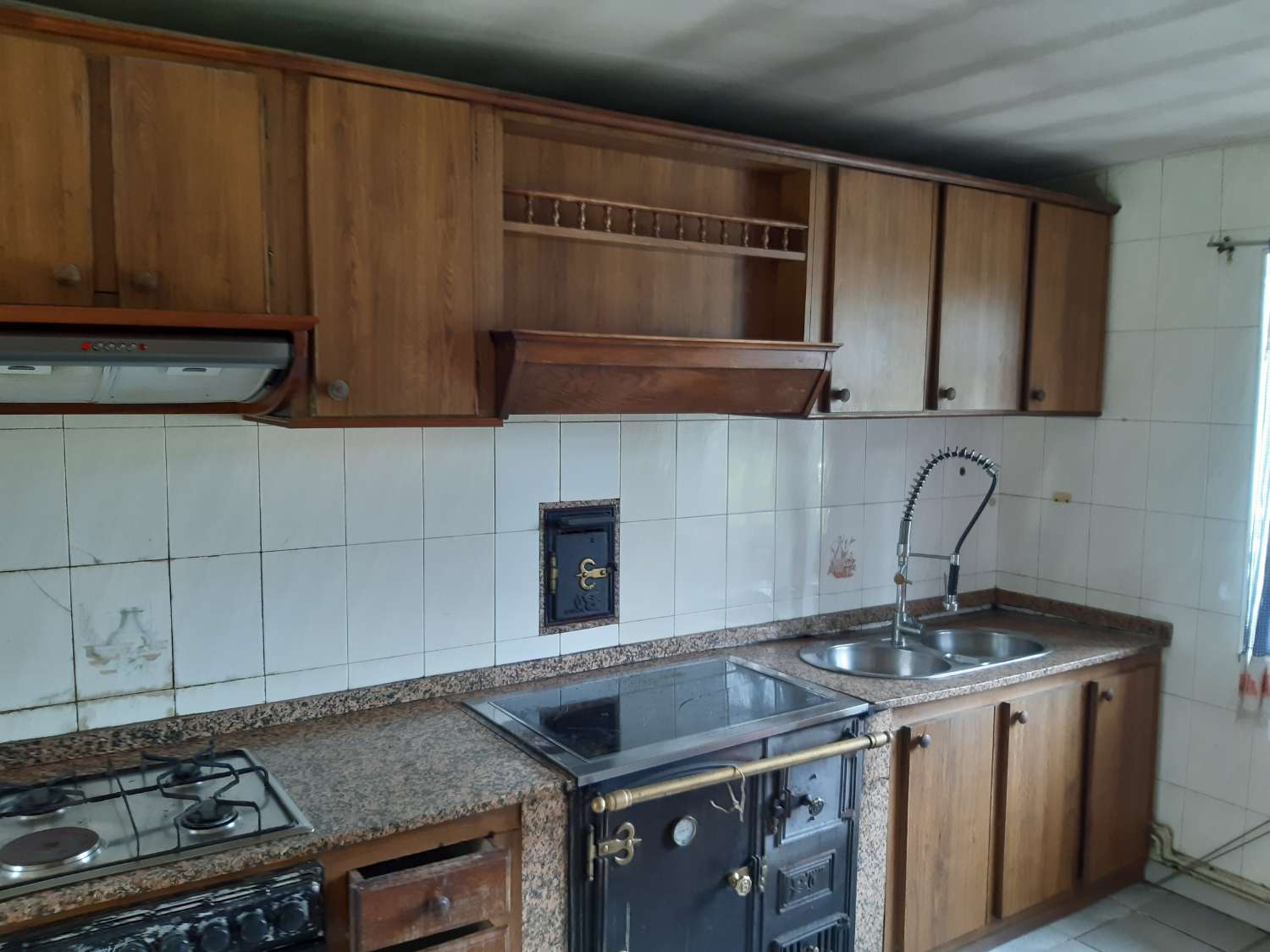 En venta gran casa y gran finca en Cerdido, La Coruña
