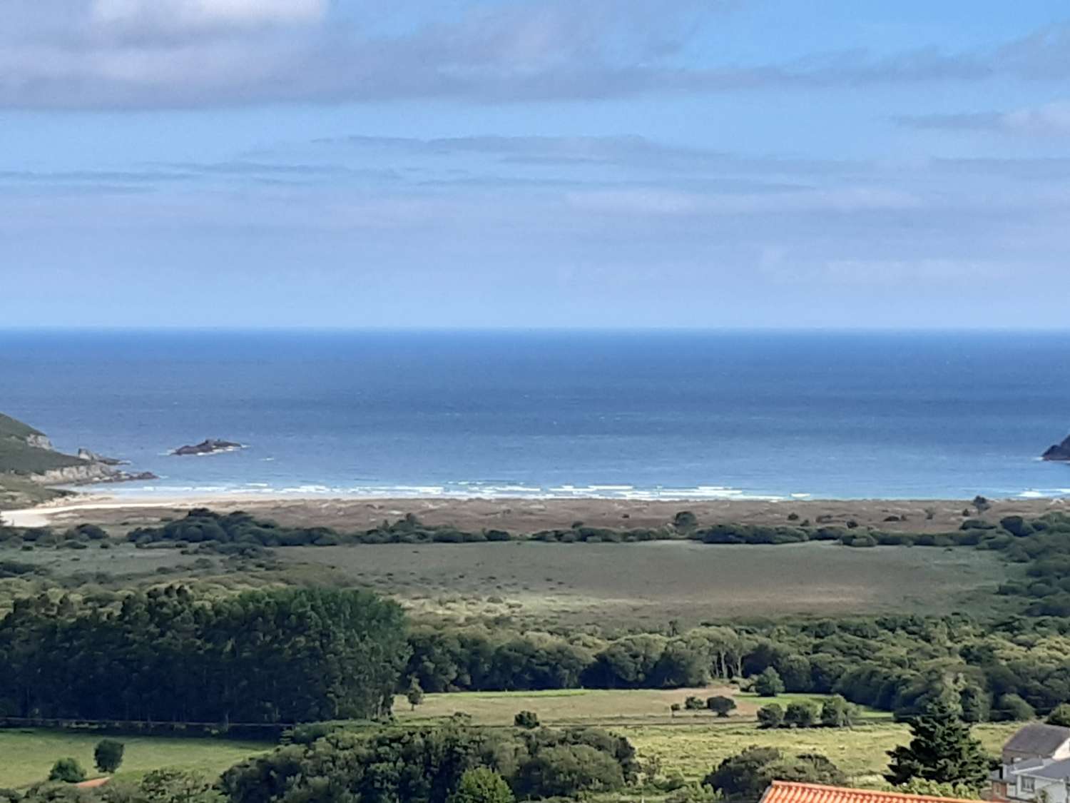 Gran casa en venta con espectaculares vistas al mar.