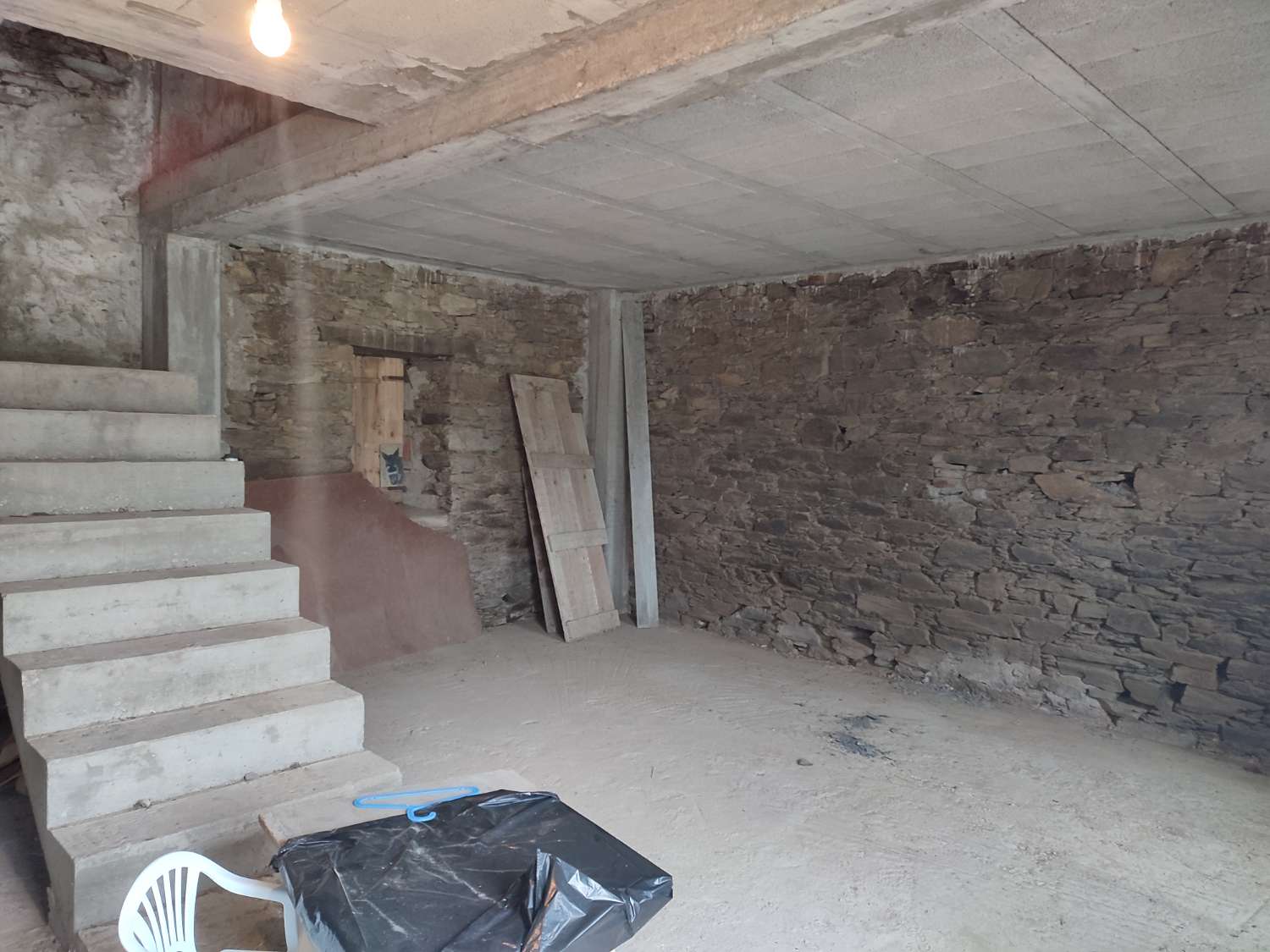 Venta de casa para rehabilitar en Loiba, Ortigueira