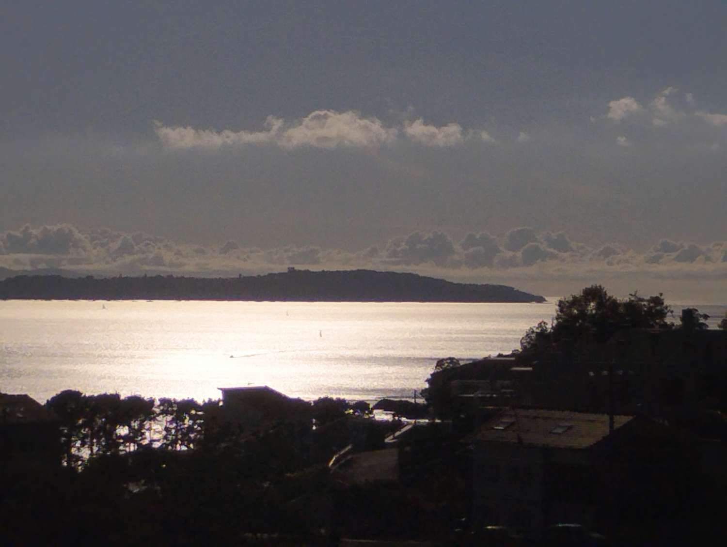 En venta finca urbana, edificable y con vistas en Cabanas, A Coruña.