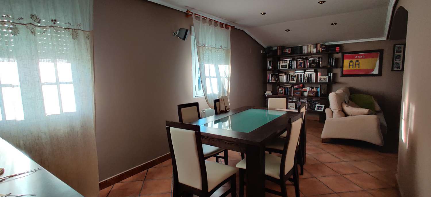 En venta Gran casa con vistas en San Martín do Porto, Cabanas.