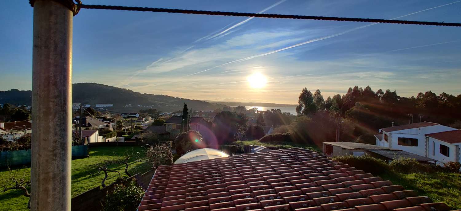 En venta Gran casa con vistas en San Martín do Porto, Cabanas.