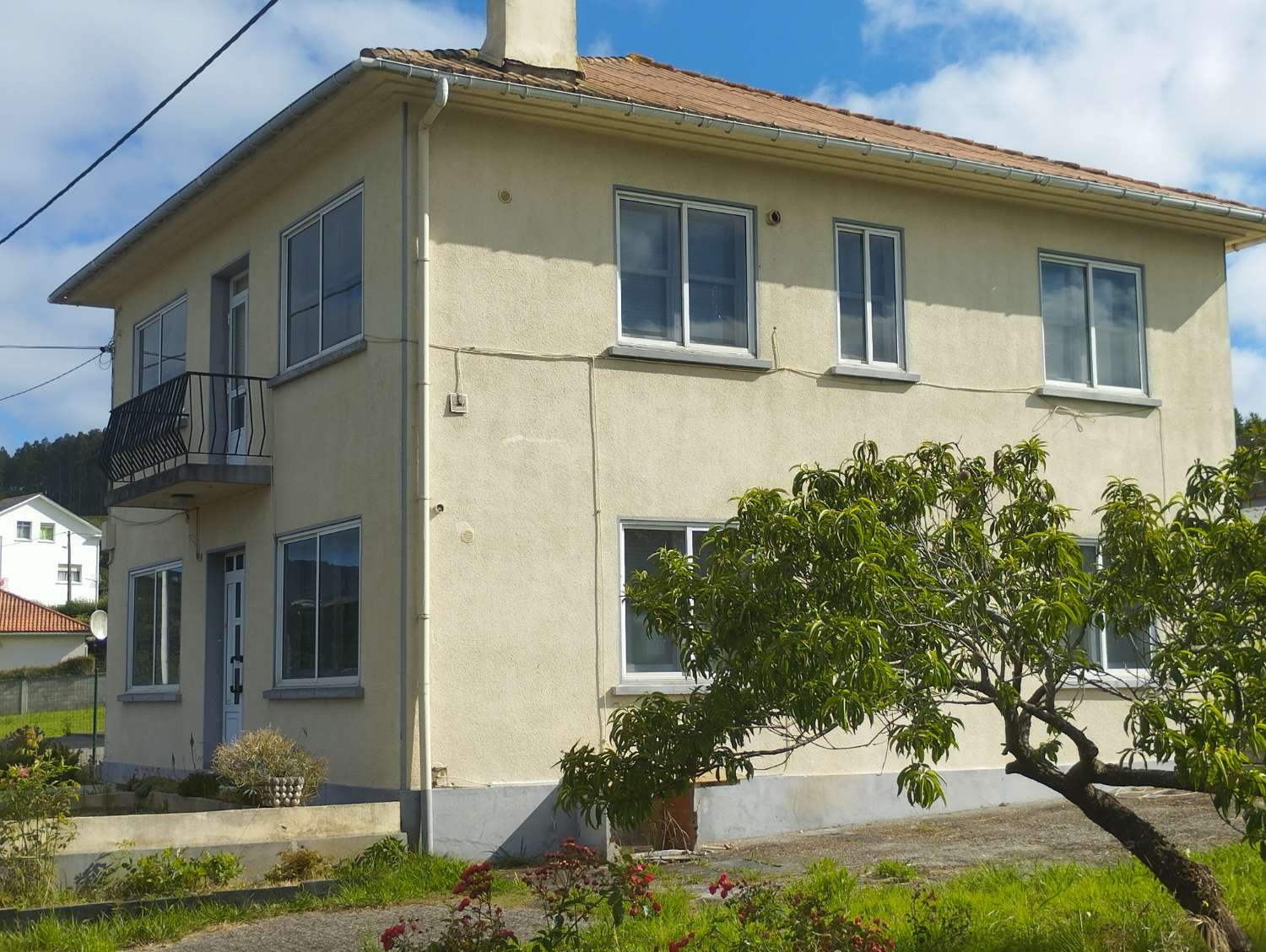 House for sale in Ortigueira