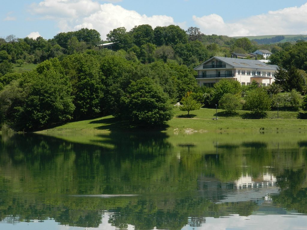 Bonito hotel en venta en O Inicio, Lugo.