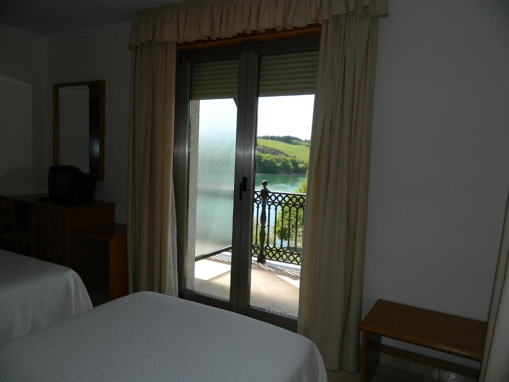 Bonito hotel en venta en O Inicio, Lugo.