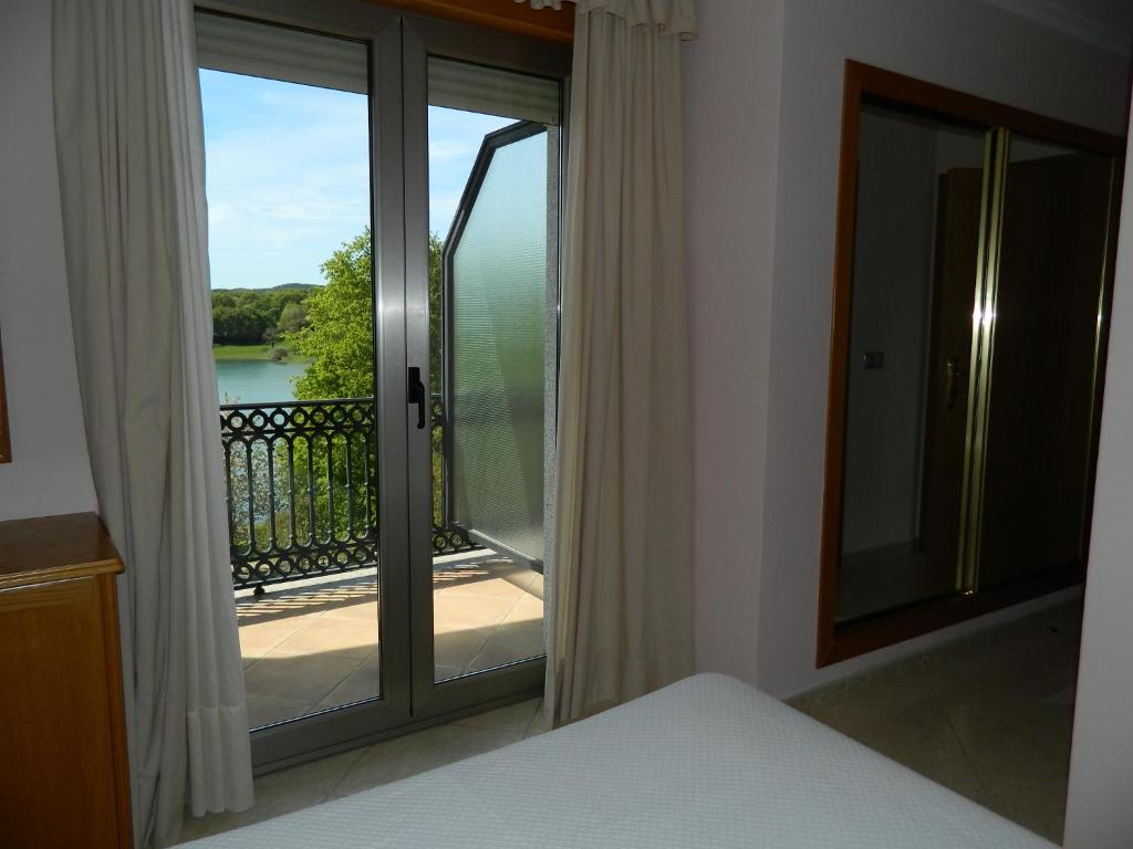 Bonito hotel en venta en O Inicio, Lugo.