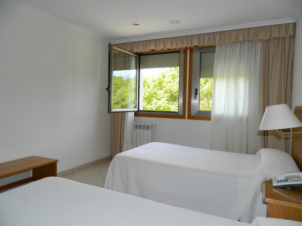 Bonito hotel en venta en O Inicio, Lugo.