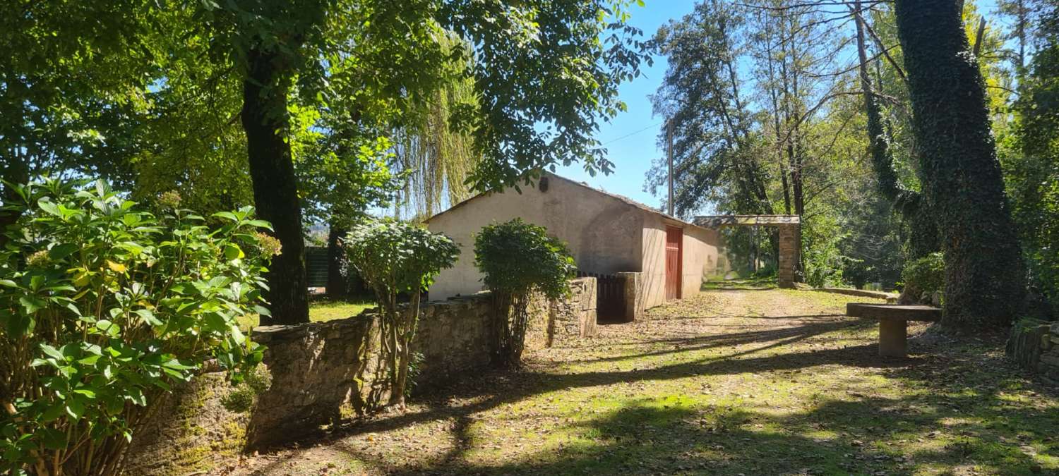 CASA/MOLINO SINGULAR EN VENTA EN SARRIA, LUGO