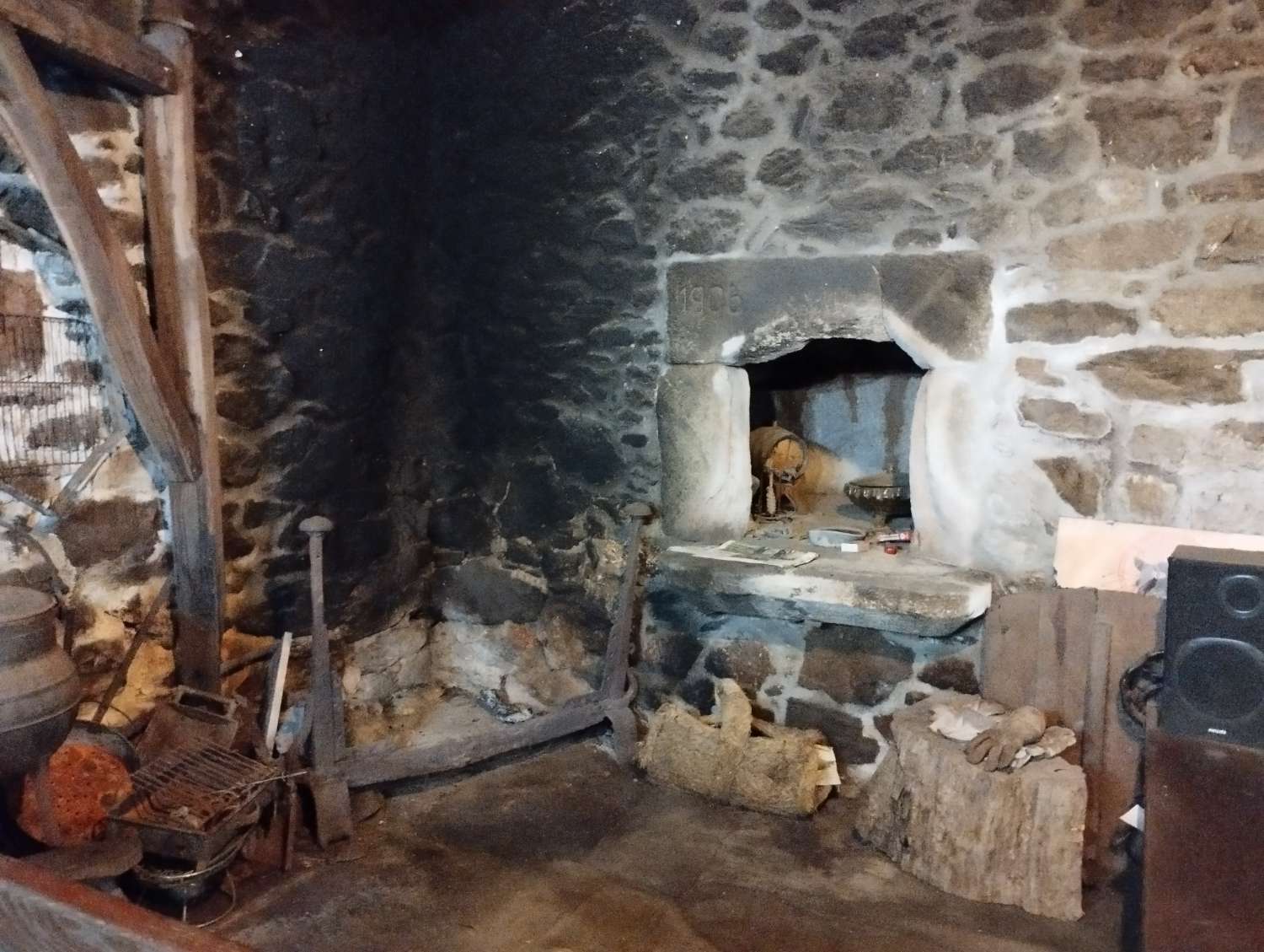 En venta Gran Casa Solariega en Vedra.