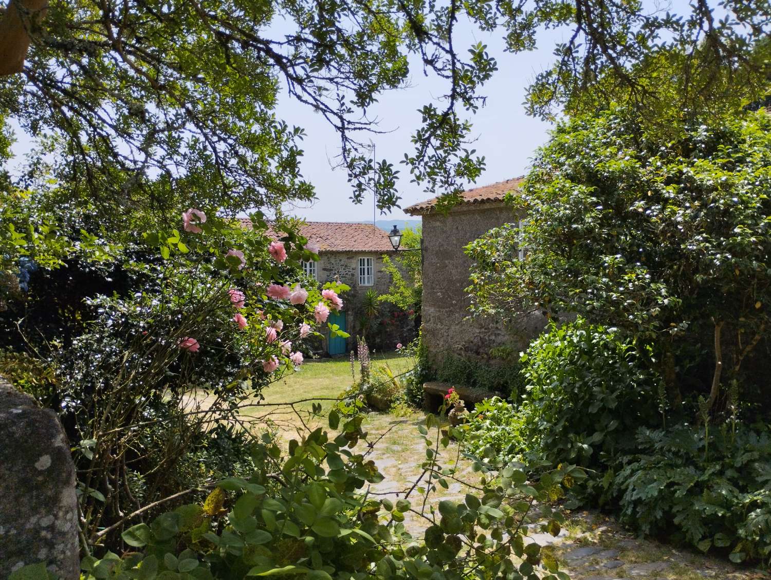 En venta Gran Casa Solariega en Vedra.