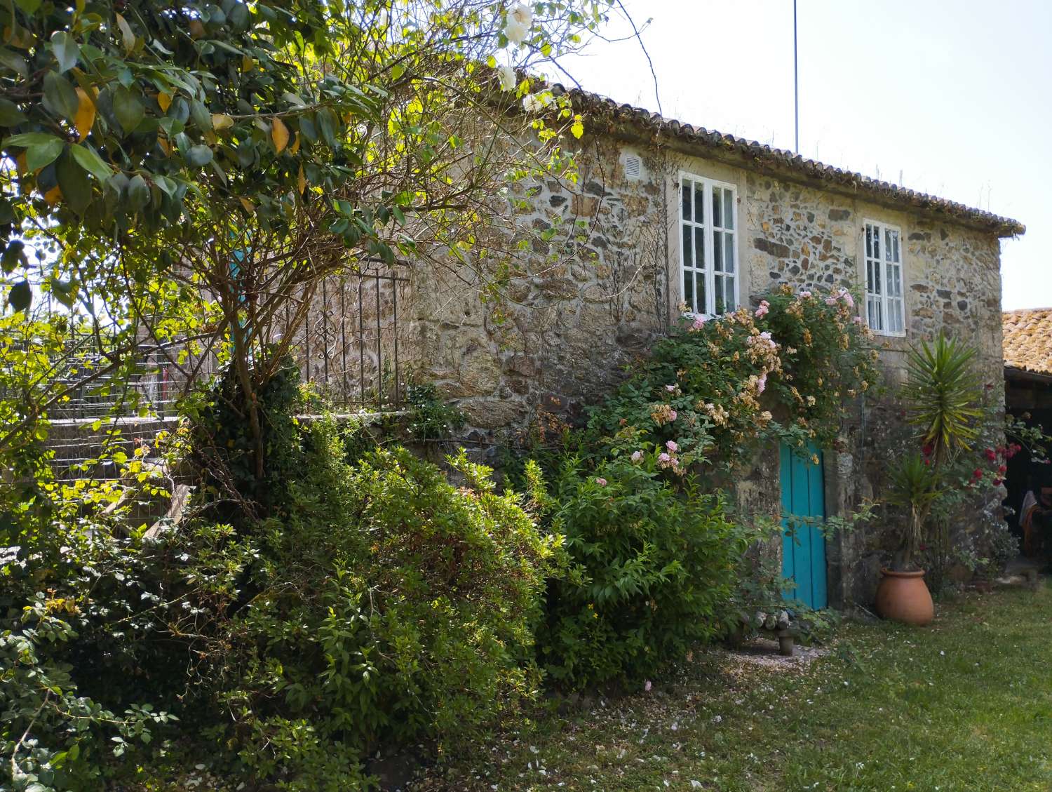 En venta Gran Casa Solariega en Vedra.