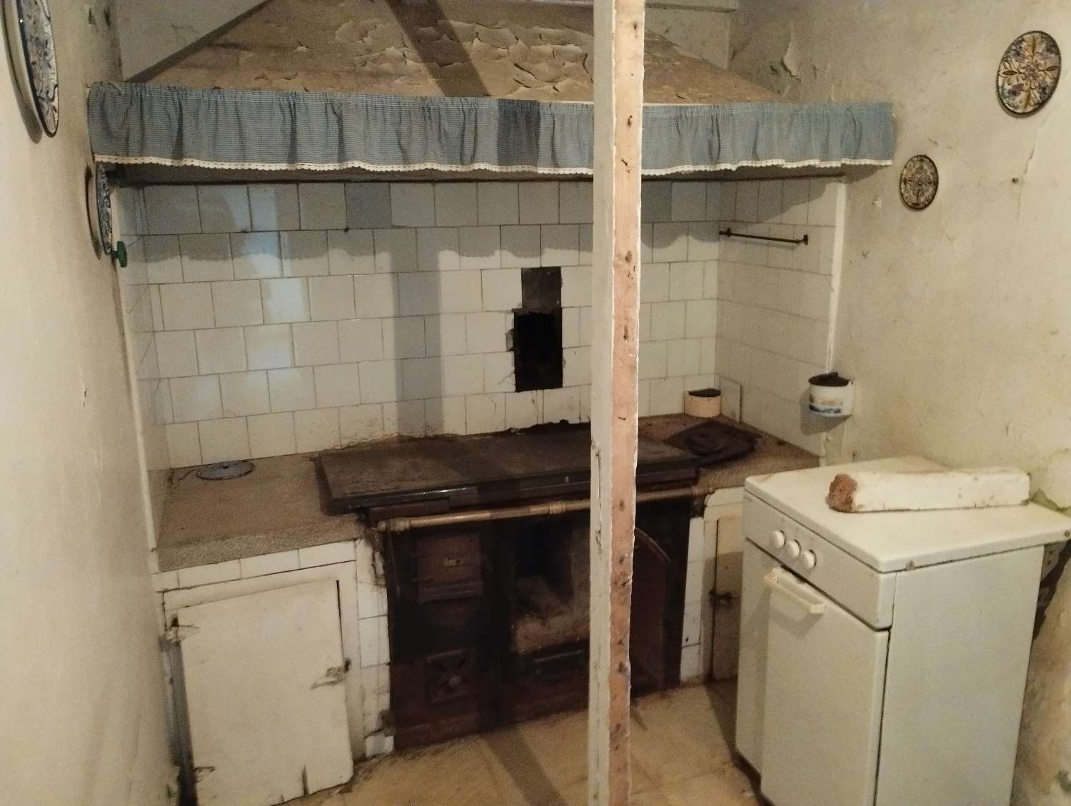 Casa en venta para rehabilitar en Montefaro, Valdoviño.