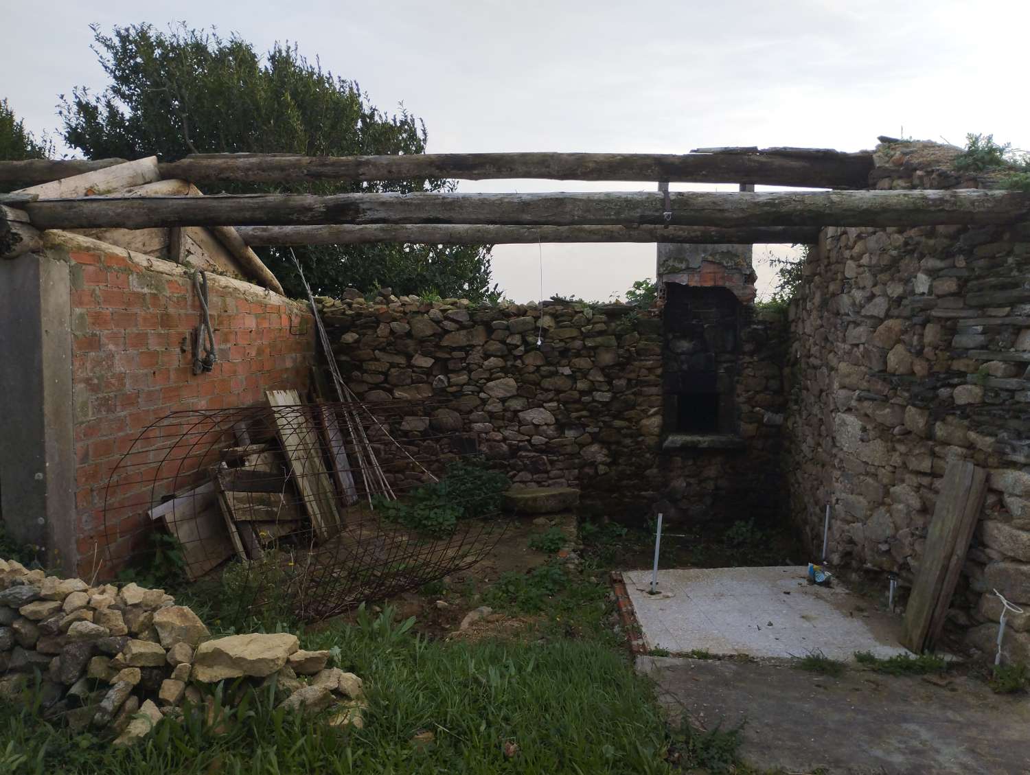 Casa en venta para rehabilitar en Montefaro, Valdoviño.