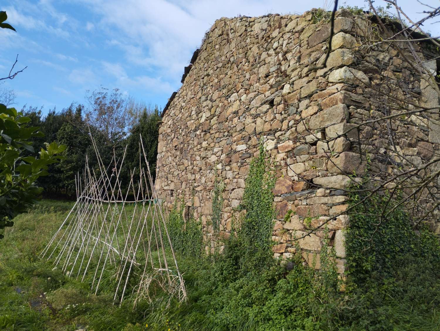 Casa en venta para rehabilitar en Montefaro, Valdoviño.