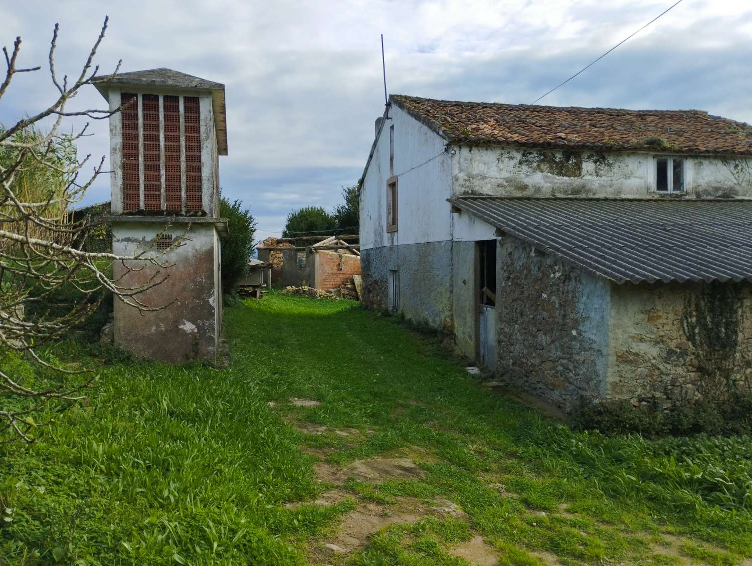 Casa en venta para rehabilitar en Montefaro, Valdoviño.