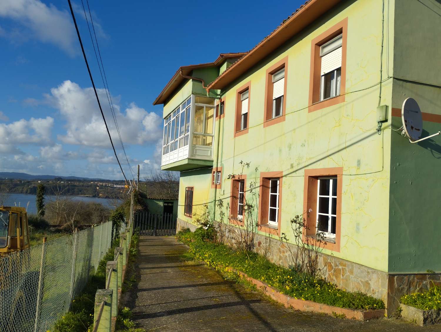 En venta Gran casa en Centroña, Pontedeume.