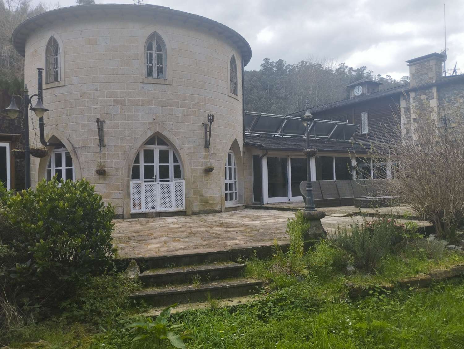 Gran casa molino en venta en Cerdido, A Coruña.