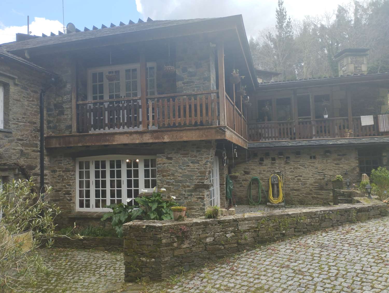Gran casa molino en venta en Cerdido, A Coruña.
