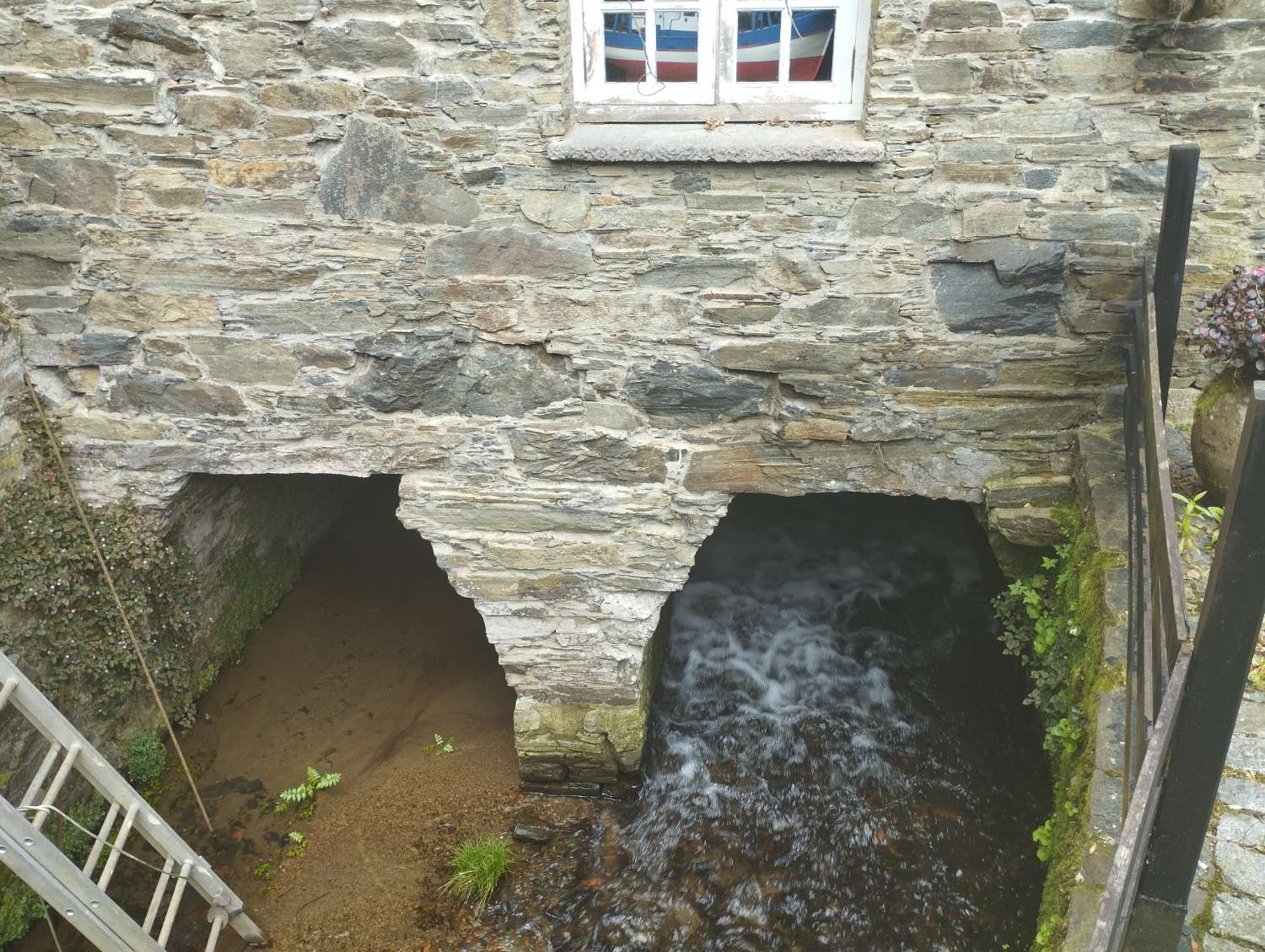 Gran casa molino en venta en Cerdido, A Coruña.