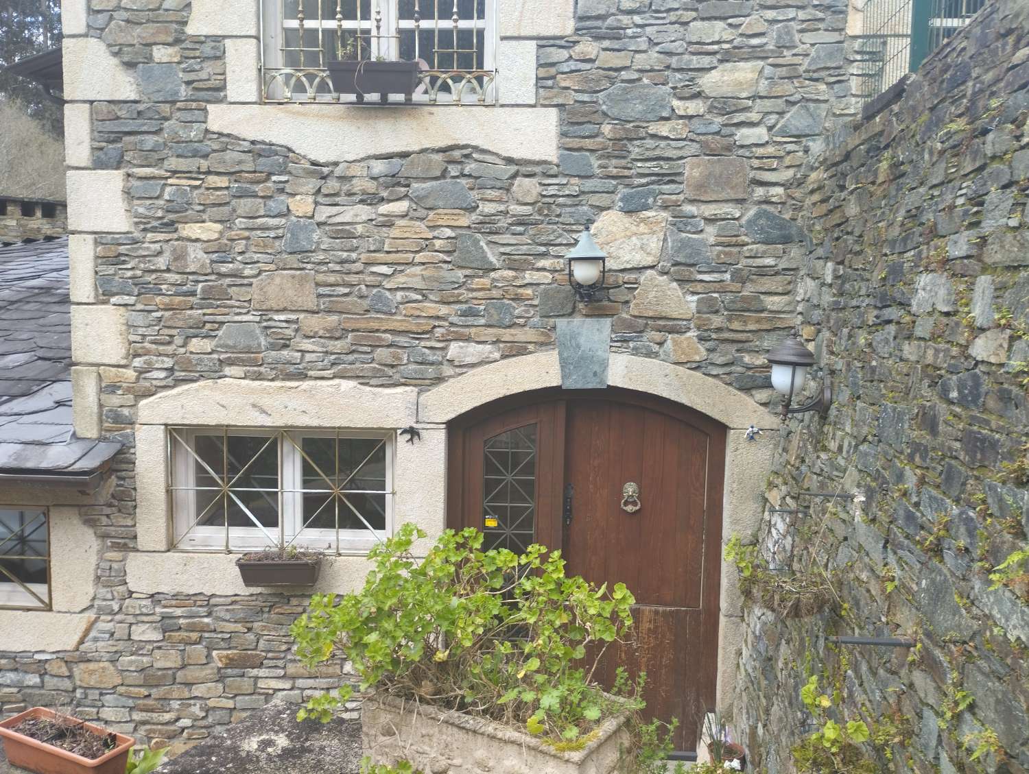 Gran casa molino en venta en Cerdido, A Coruña.