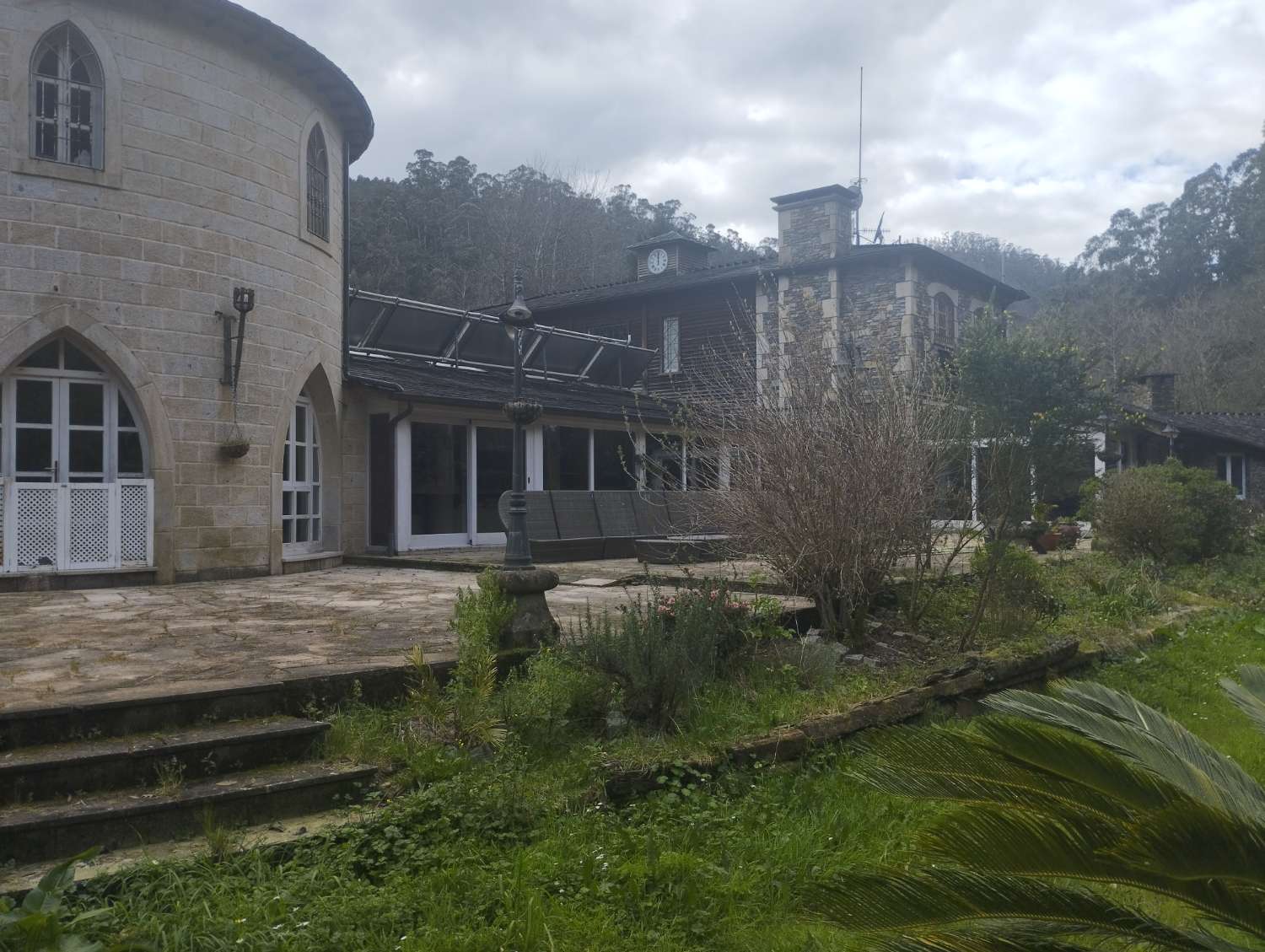 Gran casa molino en venta en Cerdido, A Coruña.