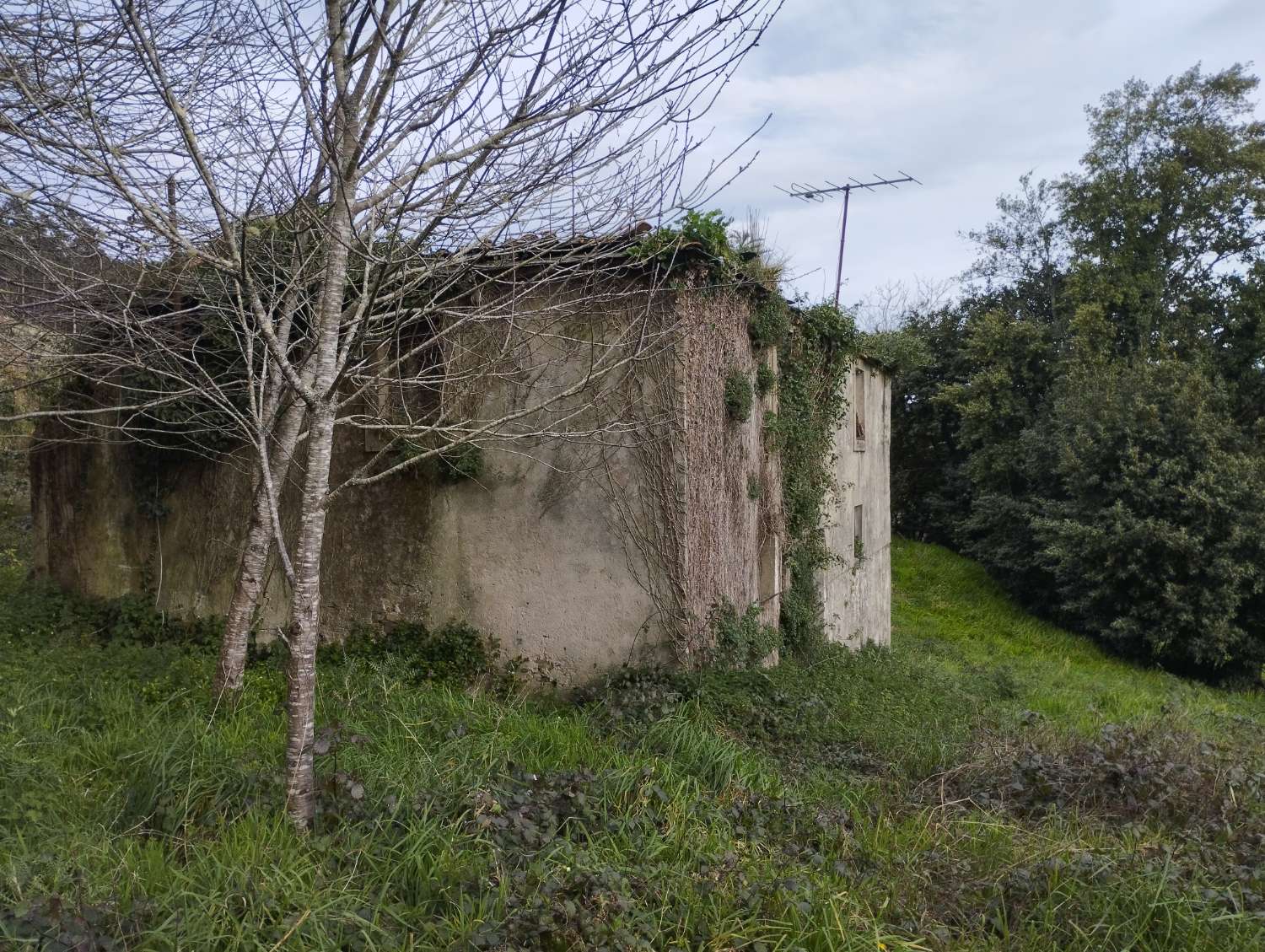 Casa para rehabilitar en Cerdido, A Coruña.