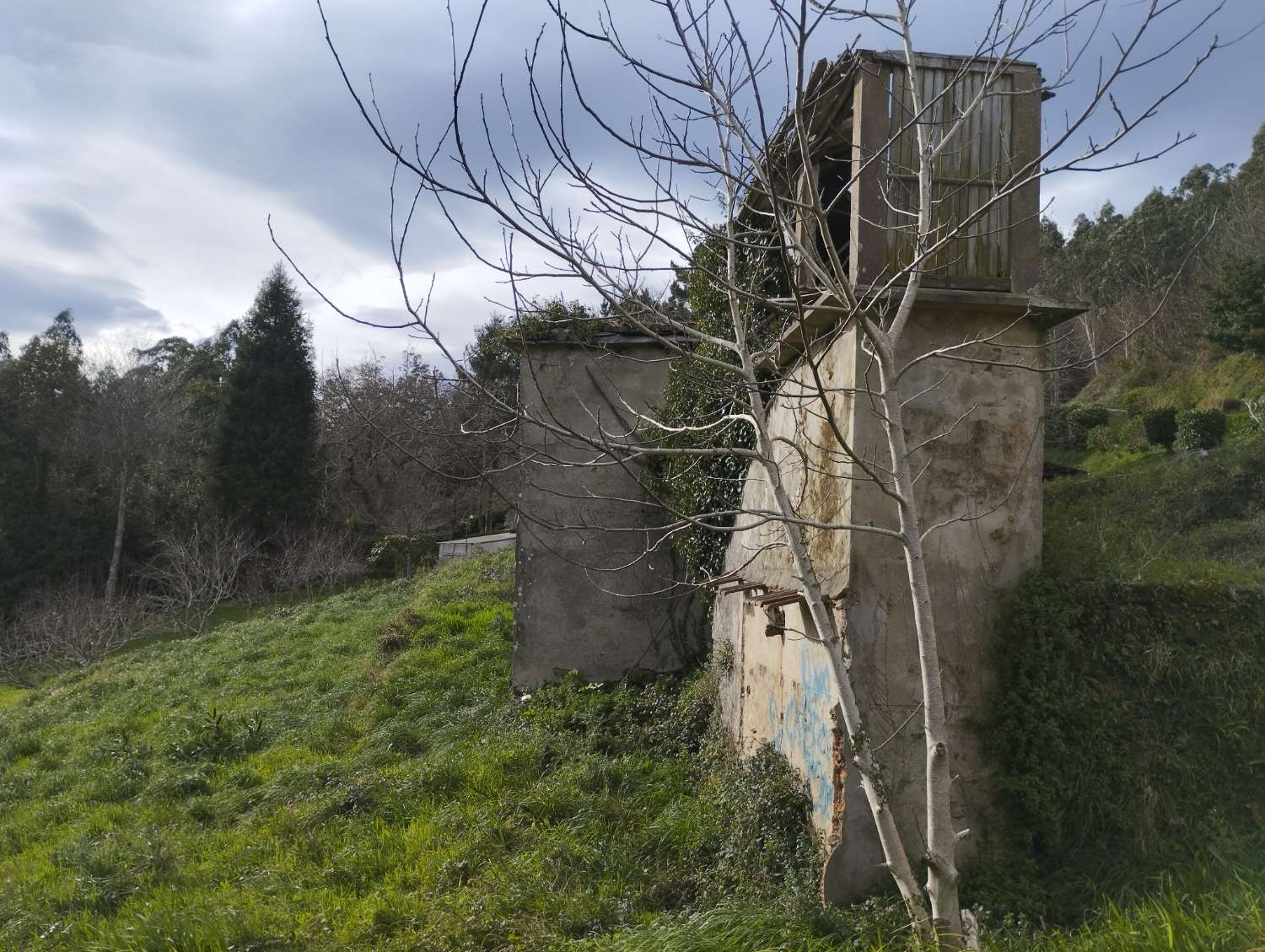 Casa para rehabilitar en Cerdido, A Coruña.