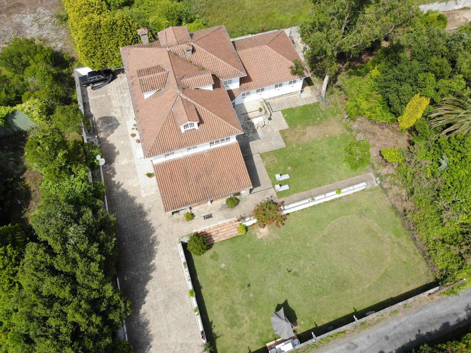Gran casa en venta en Ares, A Coruña.