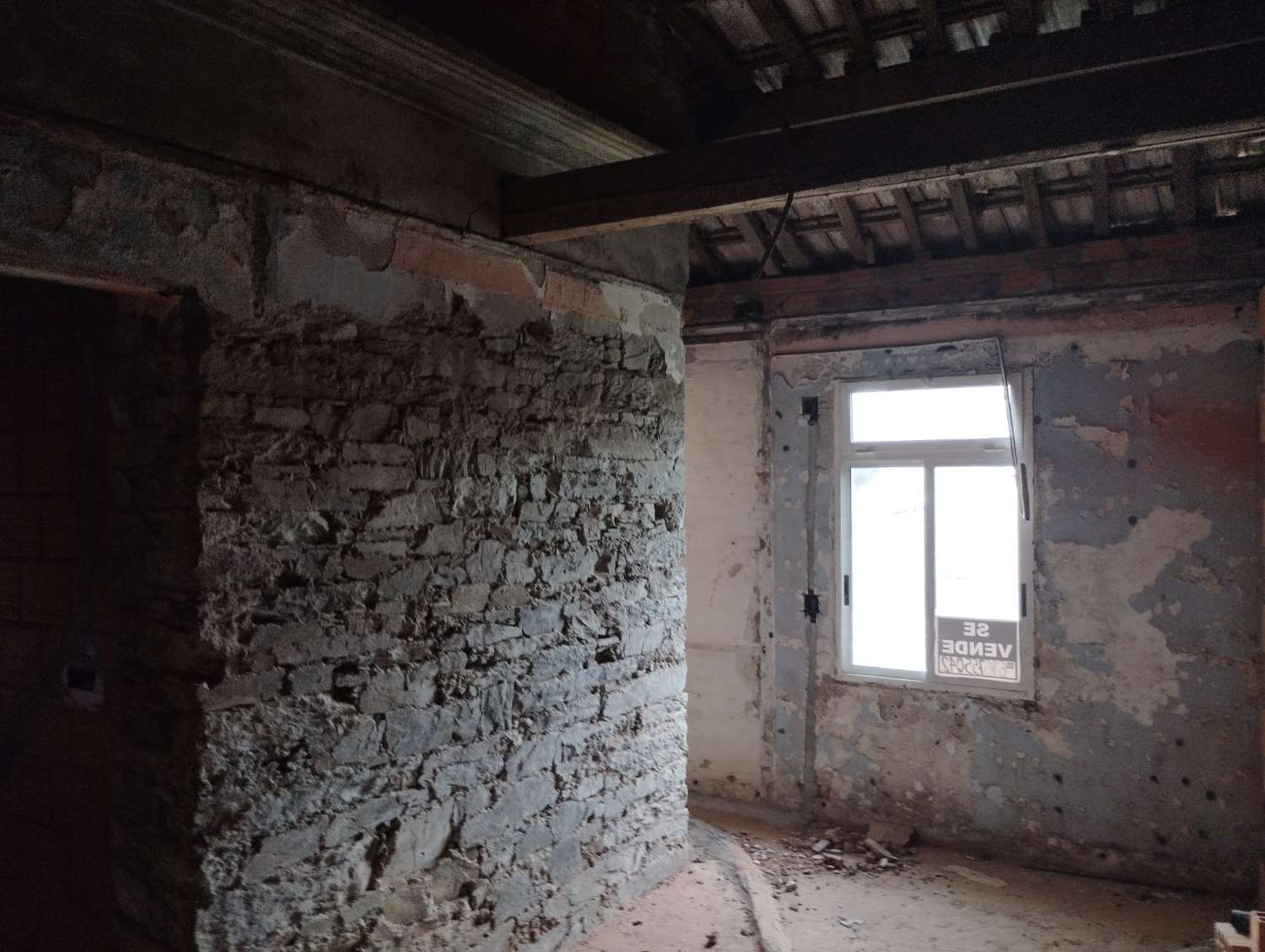 Casa en rehabilitación en venta.