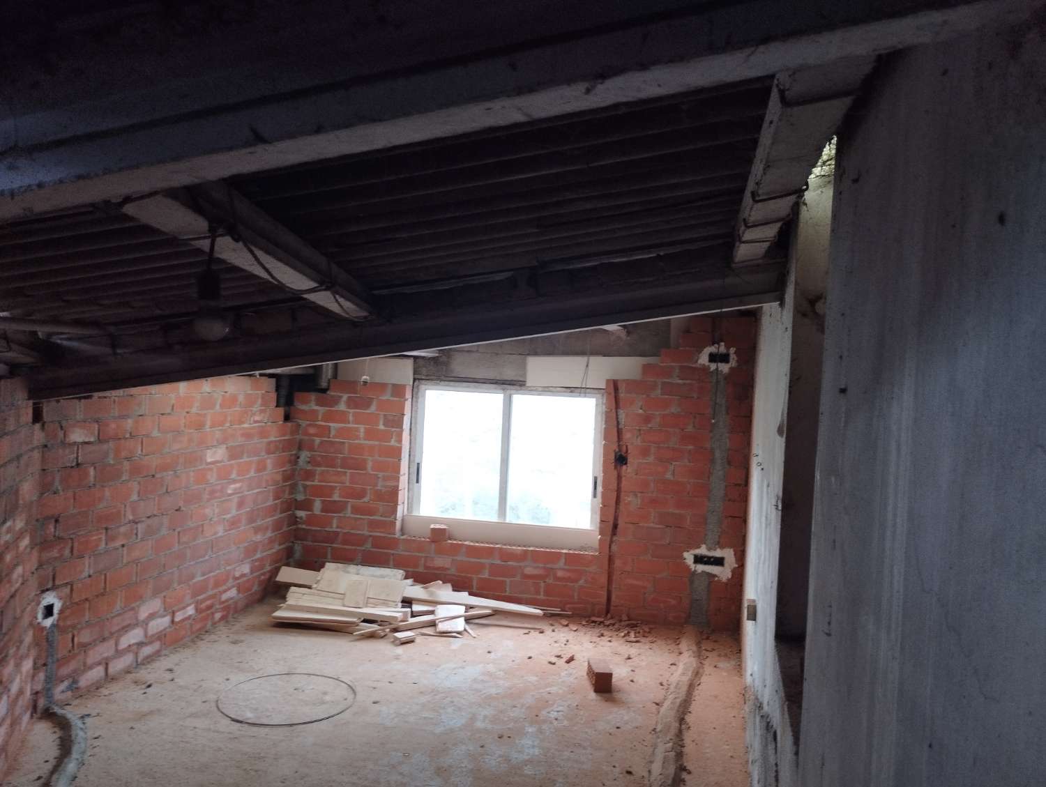 Casa en rehabilitación en venta.