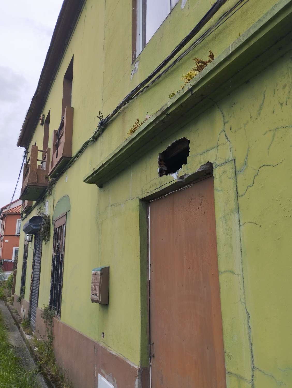 Casa en rehabilitación en venta.