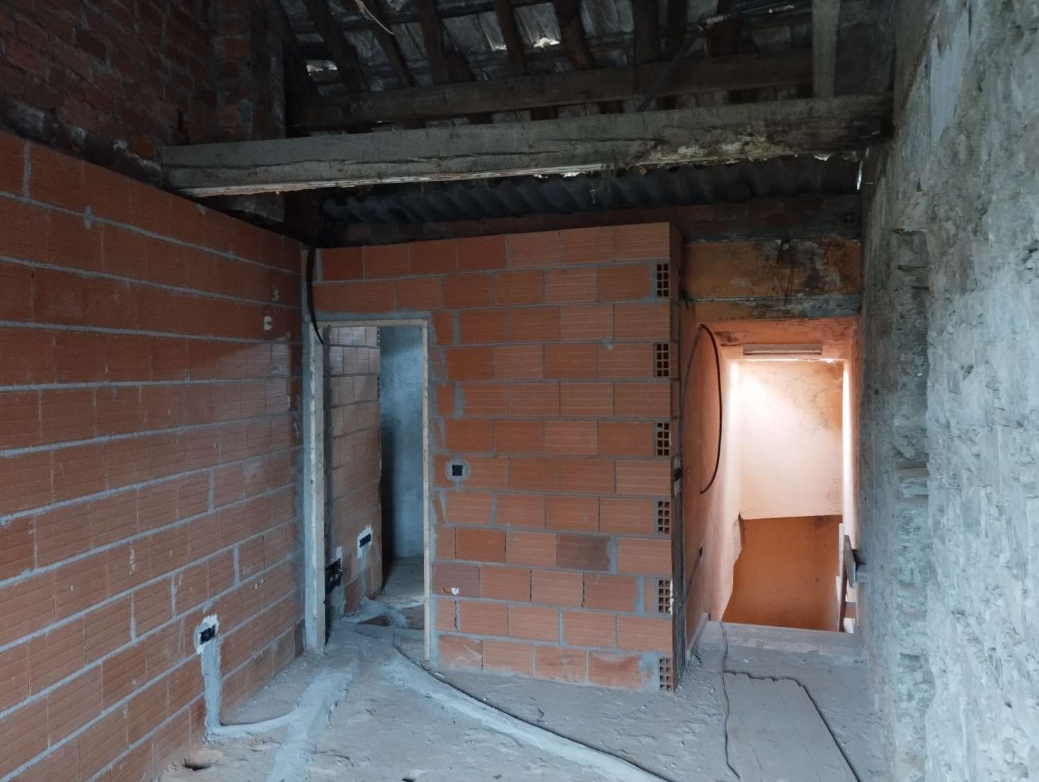 Casa en rehabilitación en venta.