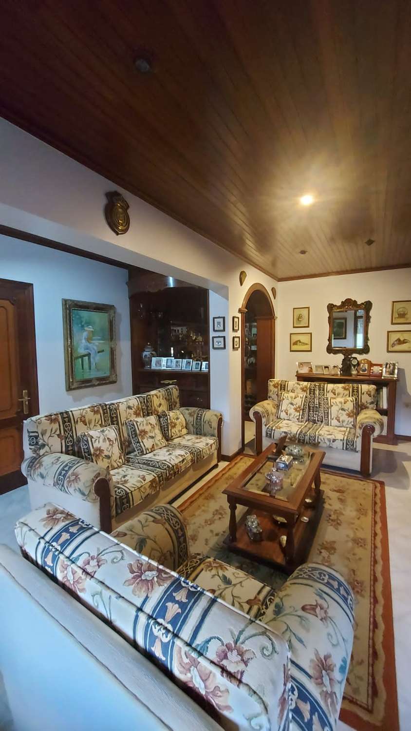 House for sale in San Sadurniño