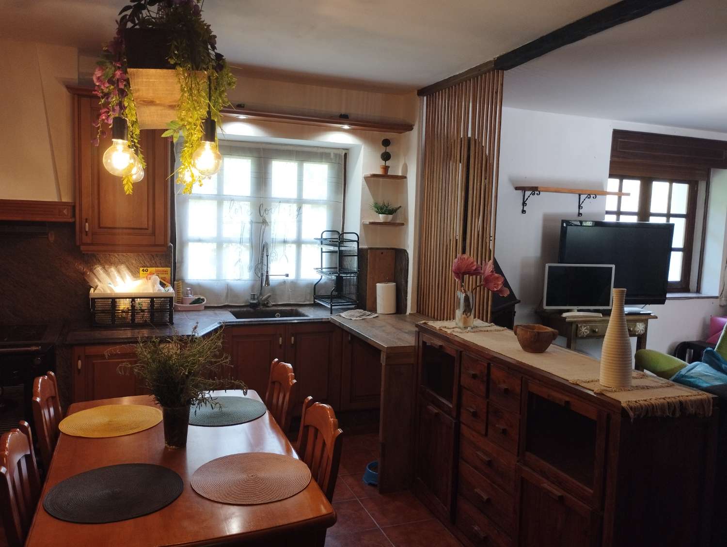 House for sale in Cerdido