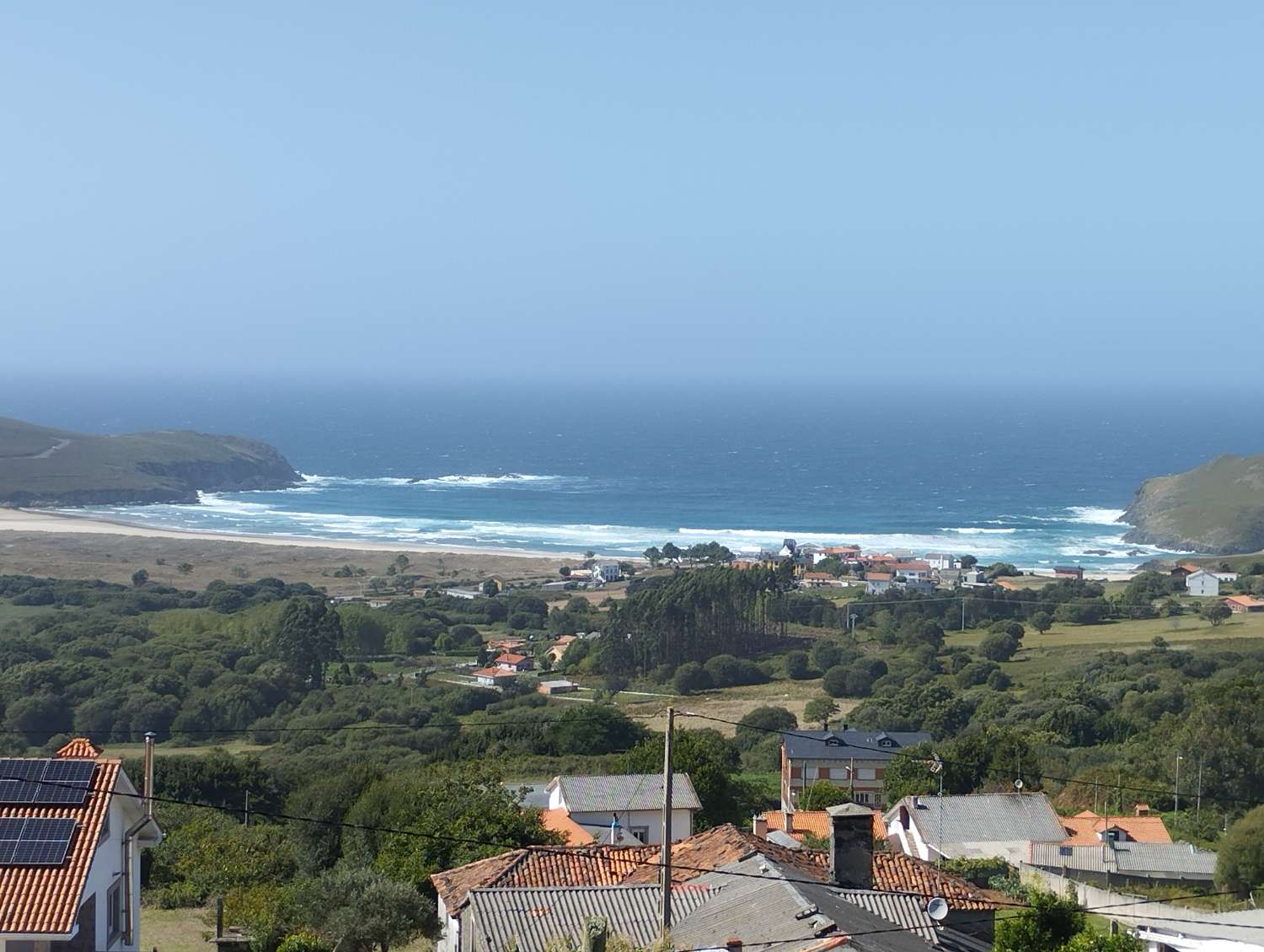 En venta finca con espectaculares vistas a la playa de Pantin