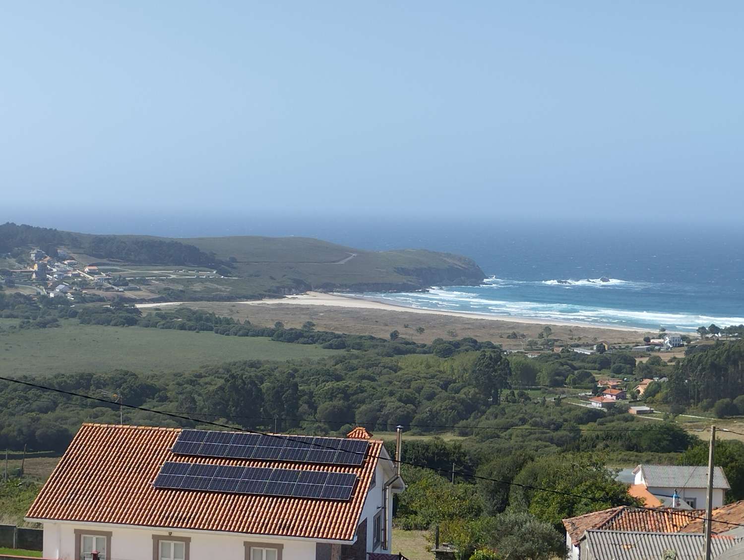 En venta finca con espectaculares vistas a la playa de Pantin
