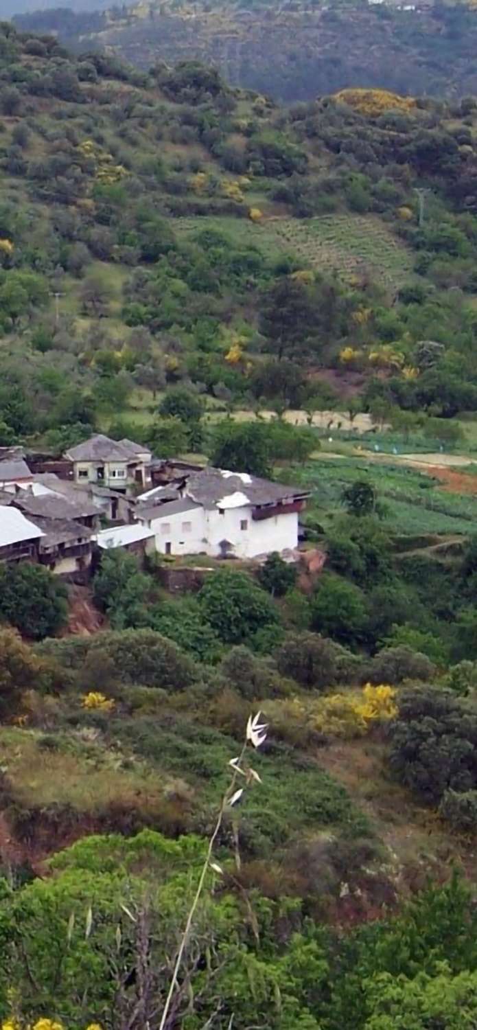 Hus till salu i Quiroga