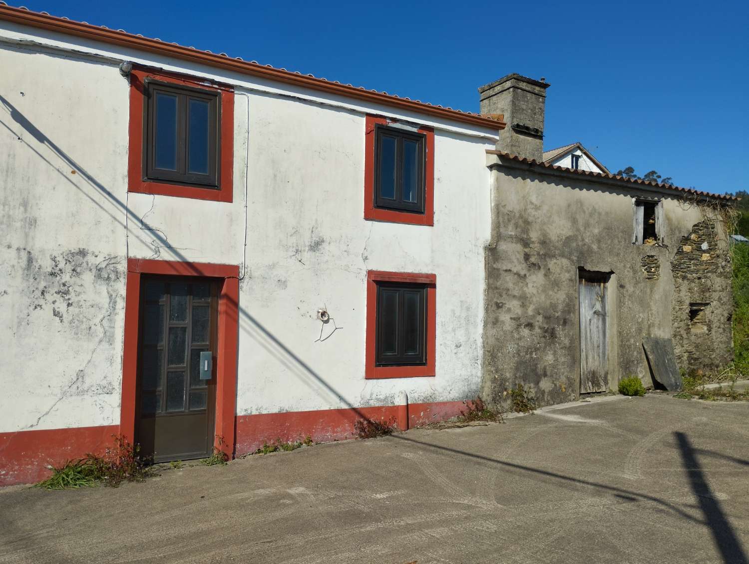 EN VENTA CASA PARA REHABILITAR EN NARON.