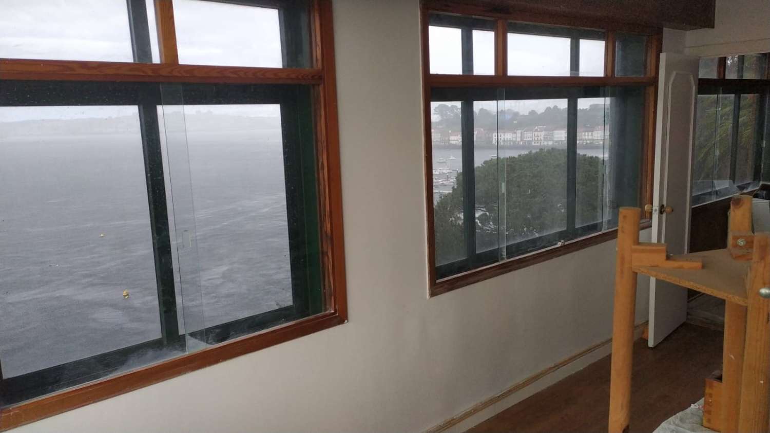 Venta de Gran Casa en Mugardos con magníficas vistas a la Ría de Ferrol.