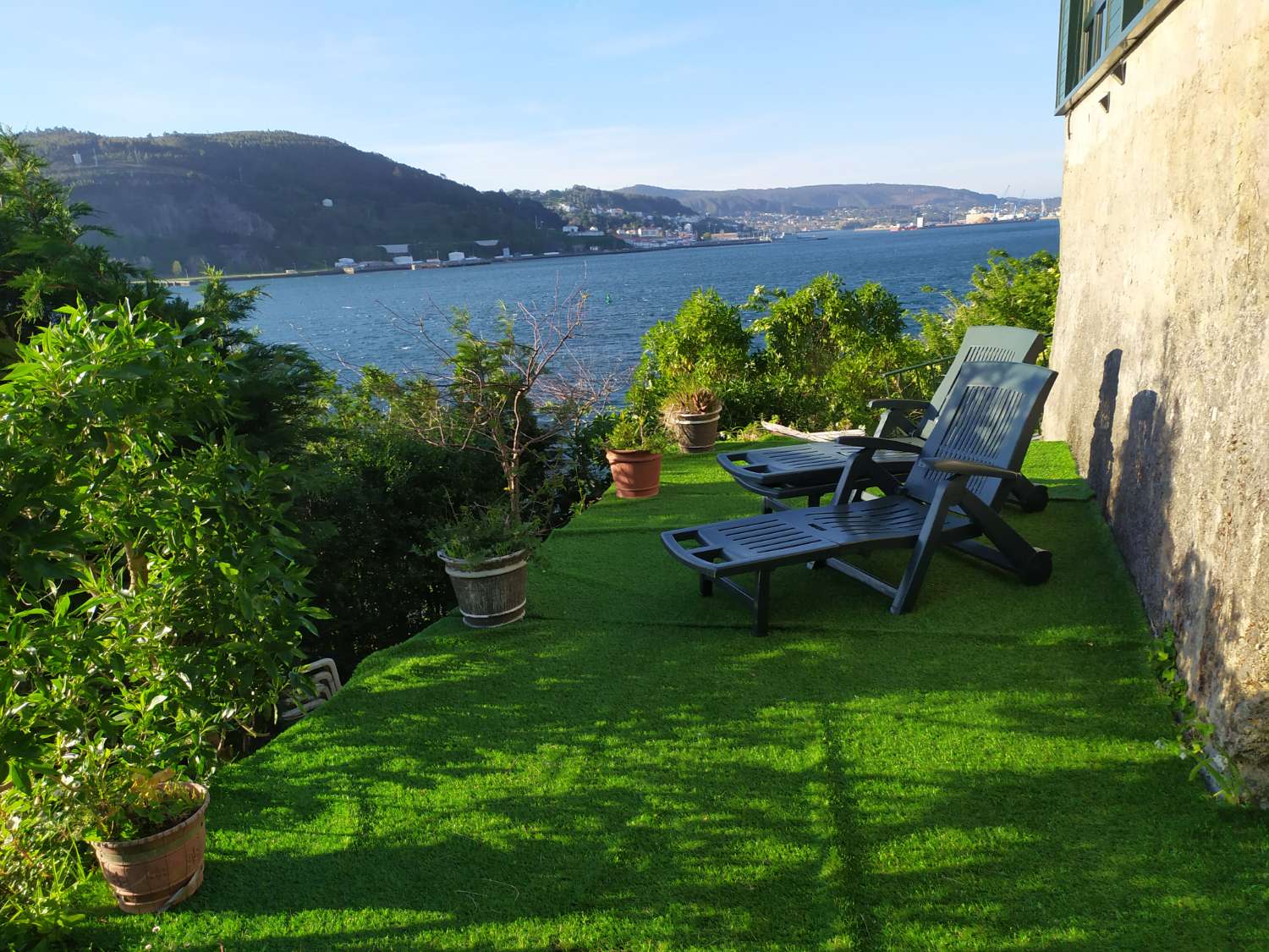 Venta de Gran Casa en Mugardos con magníficas vistas a la Ría de Ferrol.