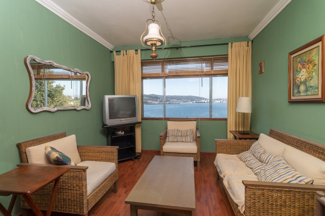 Venta de Gran Casa en Mugardos con magníficas vistas a la Ría de Ferrol.