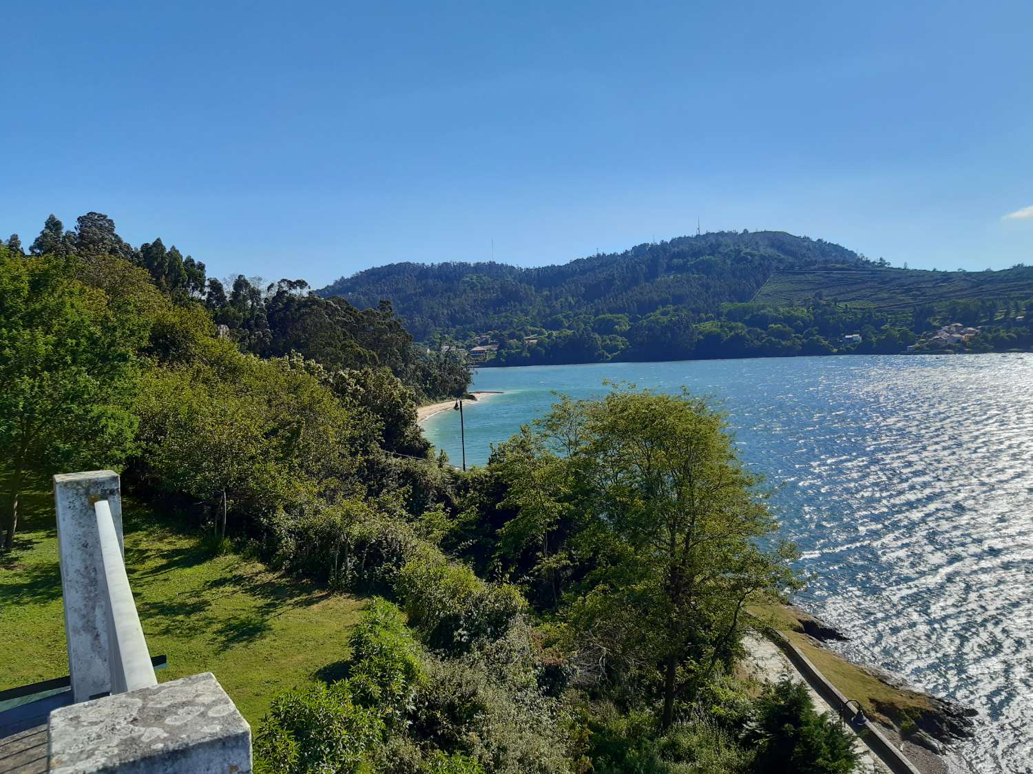 Venta de Gran Casa en Mugardos con magníficas vistas a la Ría de Ferrol.