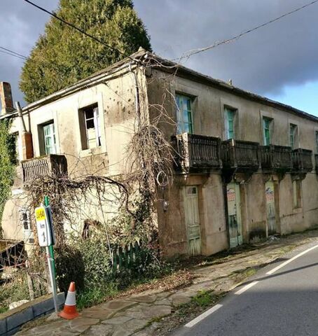 Gran casa para rehabilitar en Castrocán, Samos